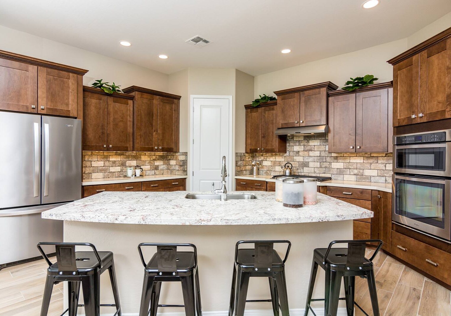 The-Commons-1533-W-Caldwell-St-Kitchen-1